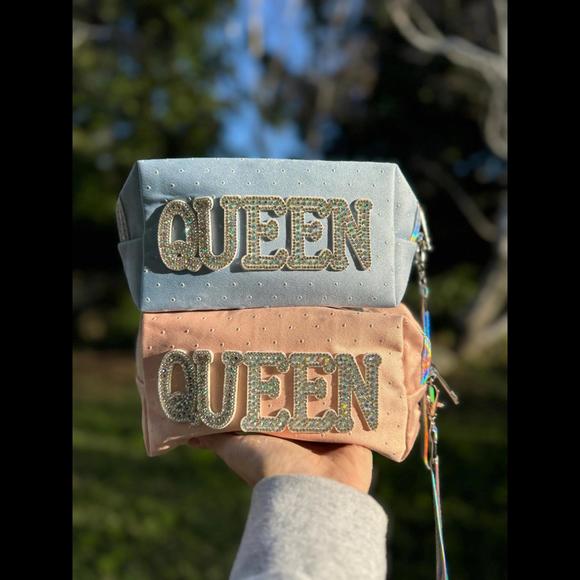 Custom Makeup Bags, Bridal Shower Gift, Wedding Favor, Cosmetic Case - Picture 4 of 10